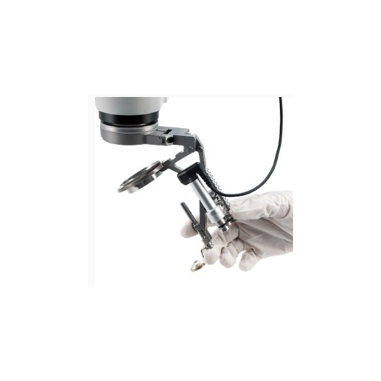 Surgeons appreciate the easy handling of the new BIOM® 5cl.  The convenience of automatic inversion provided by the SDI® 4c ensures the surgeon's view is always orientated properly.  When used with the SDI® 4c, the BIOM® 5cl offers the convenience of electronic foot pedal focusing and intelligent and automatic image inversion.